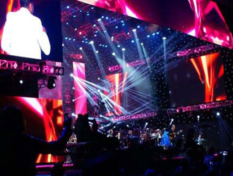 Live & Virtual Shows